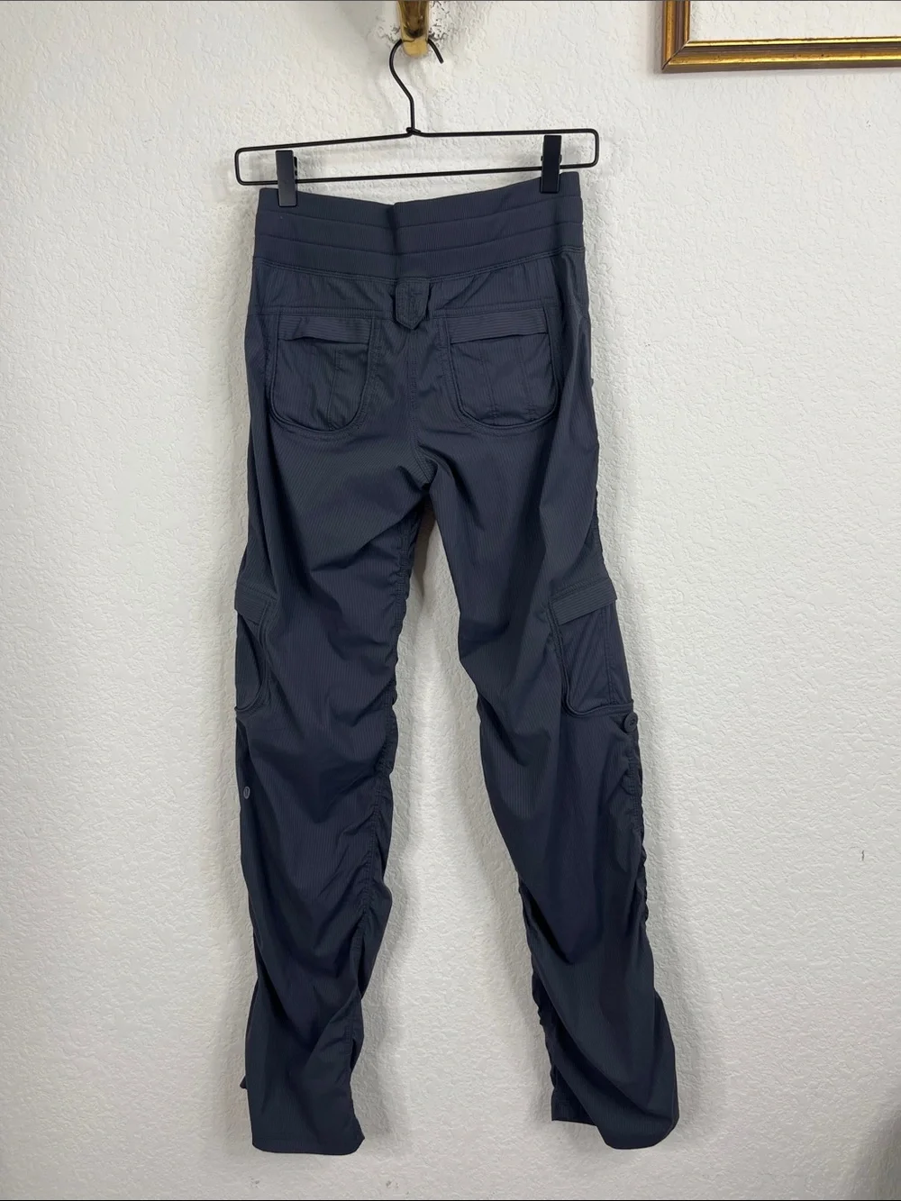 lululemon athletica pocket forward
